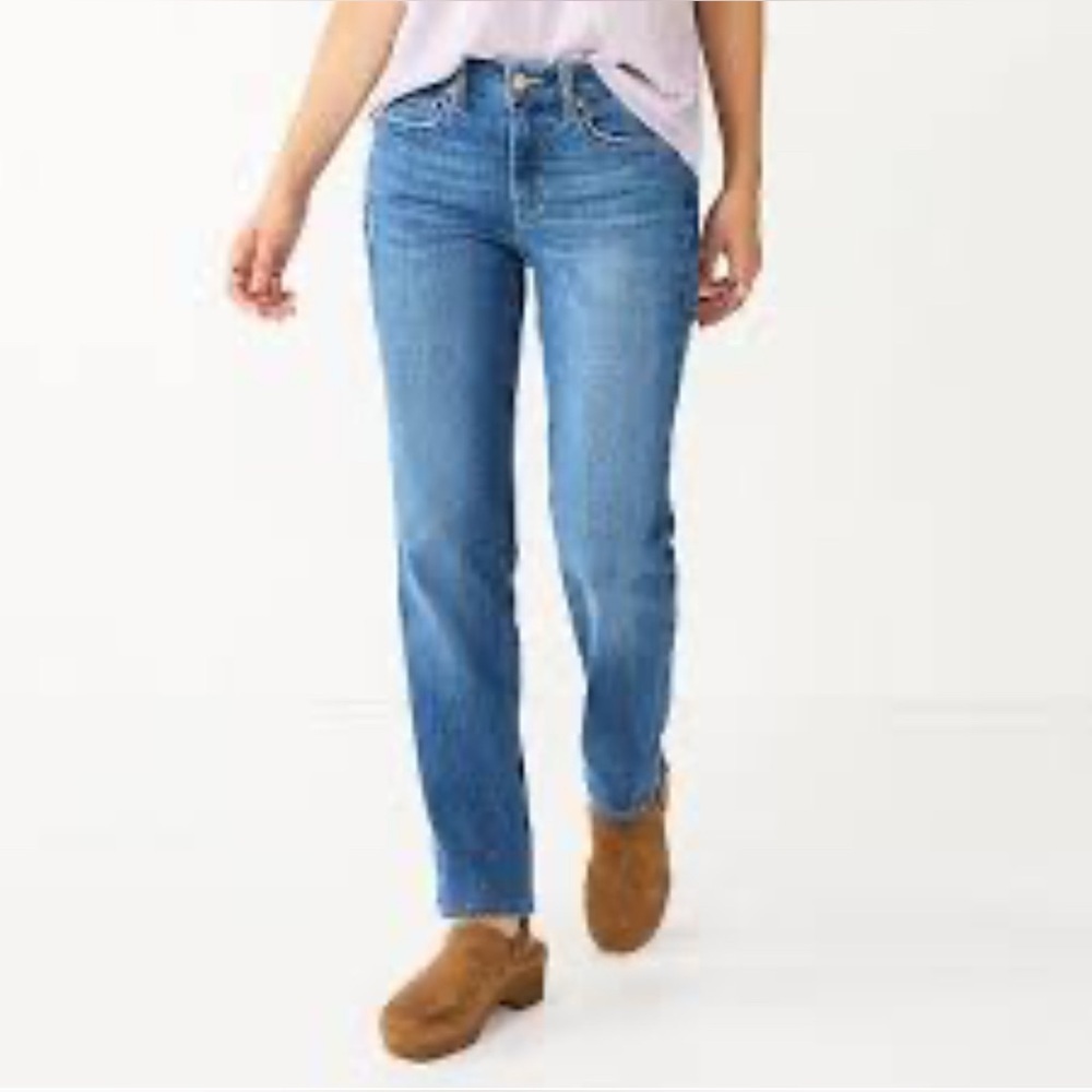 Sonoma Women's Straight Leg Blue Jeans.    Size-12 Petite